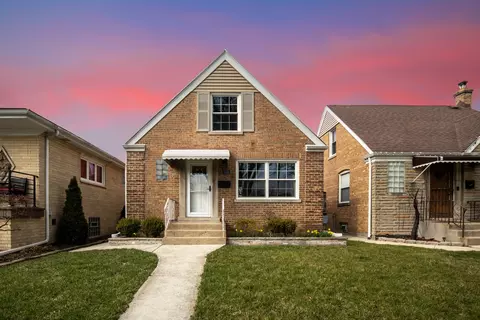 3330 N Paris Ave, Chicago, IL 60634