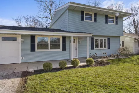 Exterior - 2803 Maplewood Dr, Champaign, IL 61821 photo 2 of 6