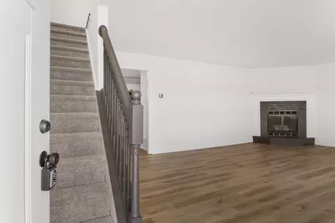 Entry Way - 2803 Maplewood Dr, Champaign, IL 61821 photo 2 of 3
