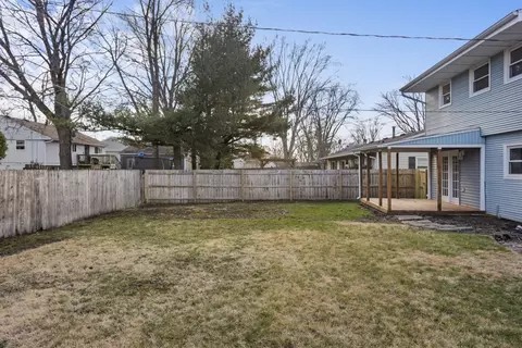 Exterior - 2803 Maplewood Dr, Champaign, IL 61821 photo 4 of 6