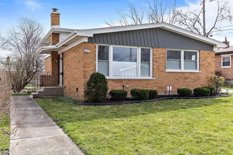 317 Constance Ln, Chicago Heights, IL 60411