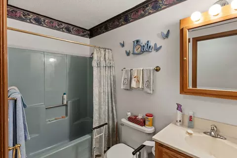 566 Wolverine Ln, Dixon, IL 61021 photo 24