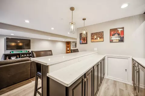 2045 Dauntless Dr, Glenview, IL 60026 photo 22