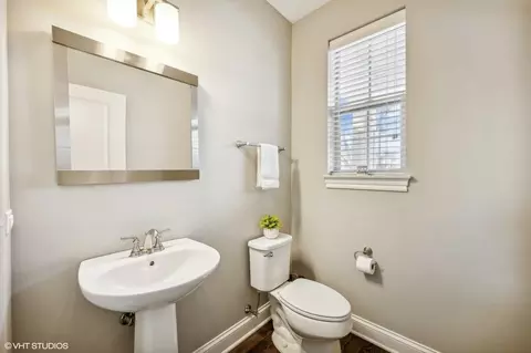 2045 Dauntless Dr, Glenview, IL 60026 photo 13