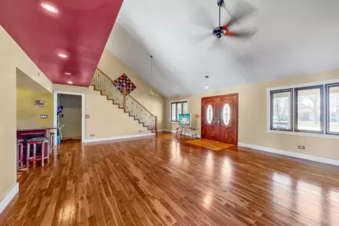Living - 4 N269 5th Ave, Addison, IL 60101 photo 1 of 5