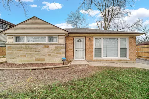 339 Nokomis St, Park Forest, IL 60466