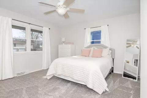 Bedroom - 1309 E Vernon Ave, Normal, IL 61761 photo 3 of 8