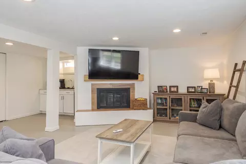 Living - 1309 E Vernon Ave, Normal, IL 61761 photo 4 of 5