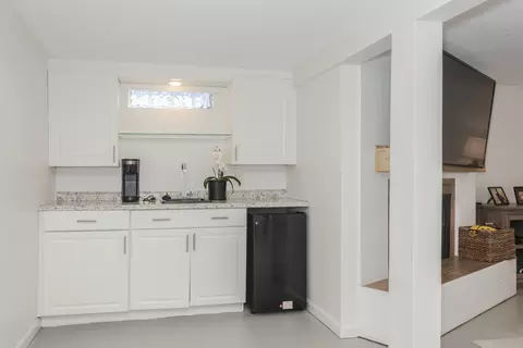Kitchen - 1309 E Vernon Ave, Normal, IL 61761 photo 6 of 6