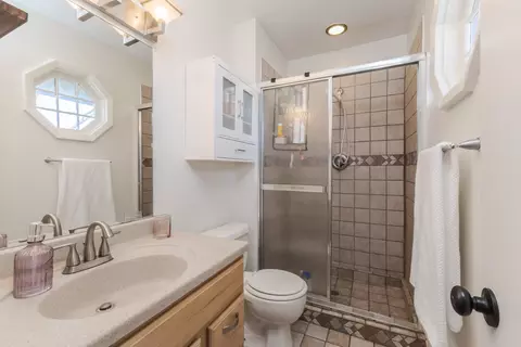 Bath - 1309 E Vernon Ave, Normal, IL 61761 photo 3 of 3
