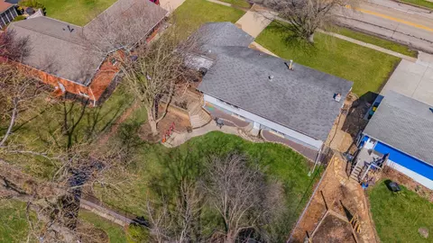 View/Area - 1309 E Vernon Ave, Normal, IL 61761 photo 2 of 6