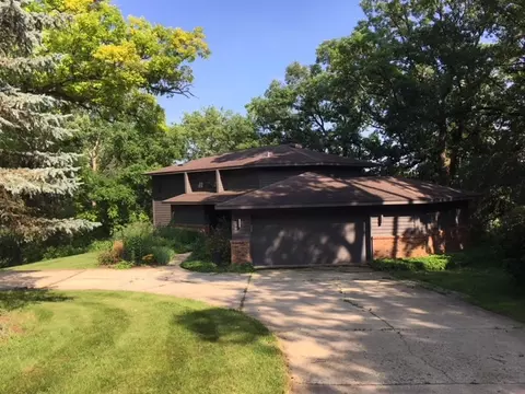 Exterior - 155 Forestview Dr, Elgin, IL 60120 photo 3 of 13