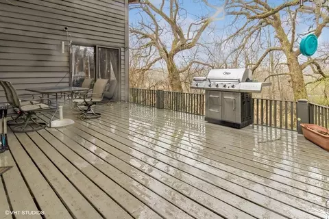 Exterior - 155 Forestview Dr, Elgin, IL 60120 photo 11 of 13