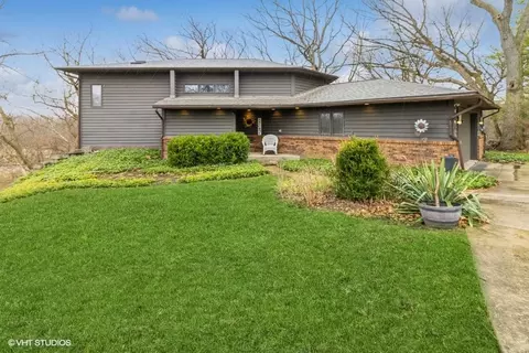 Exterior - 155 Forestview Dr, Elgin, IL 60120 photo 2 of 13