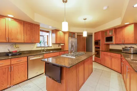 Kitchen - 155 Forestview Dr, Elgin, IL 60120 photo 1 of 3