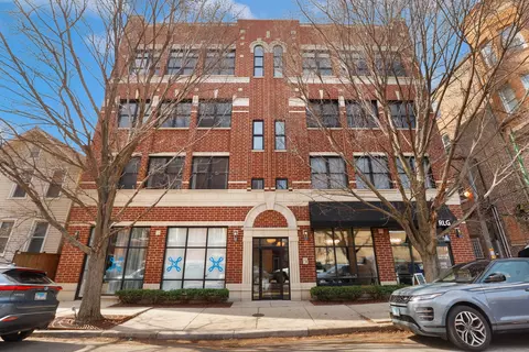 742 N Ada St #4N, Chicago, IL 60642