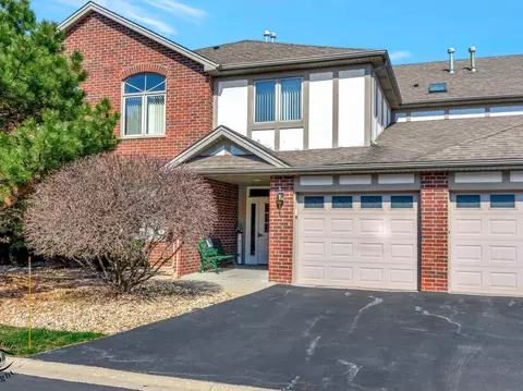 6248 Misty Pines Dr #3, Tinley Park, IL 60477