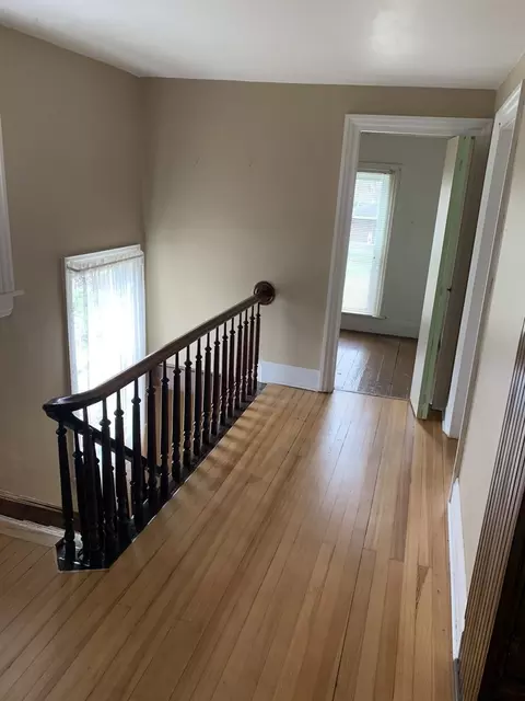 Entry Way - 783 E 5th St, El Paso, IL 61738 photo 5 of 6