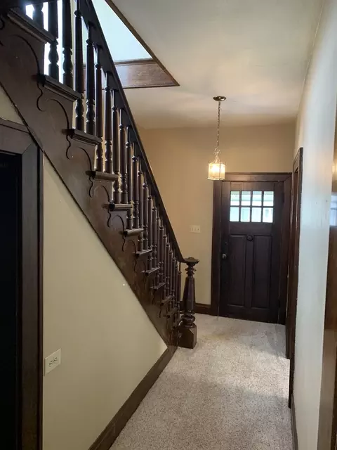 Entry Way - 783 E 5th St, El Paso, IL 61738 photo 4 of 6
