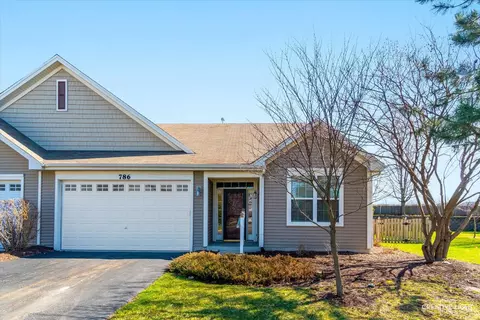 786 Bellevue Cir, Oswego, IL 60543