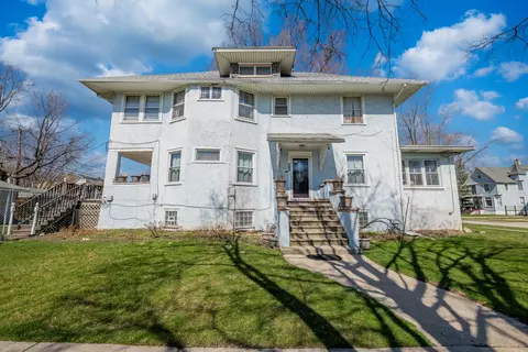 502 N 7th Ave, Maywood, IL 60153