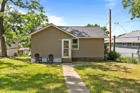 24921 W Forest Dr, Lake Villa, IL 60046