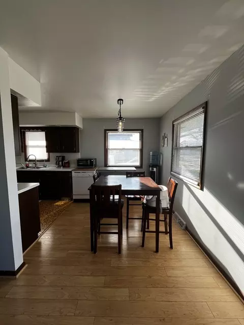 Dining - 2014 8th St, Peru, IL 61354 photo 1 of 1