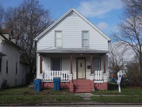 Exterior - 215 S Washington Ave, Kankakee, IL 60901 photo 3 of 3
