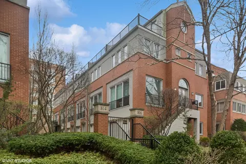 816 Hinman Ave #3, Evanston, IL 60202