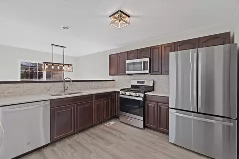32446 N Rushmore Ave, Lakemoor, IL 60051 photo 5