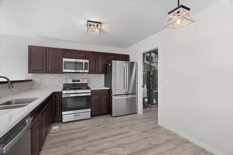 32446 N Rushmore Ave, Lakemoor, IL 60051 photo 7