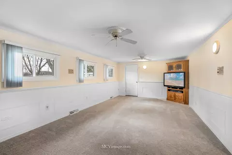 1874 Robert Ct, Aurora, IL 60506 photo 18