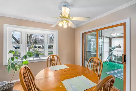 1874 Robert Ct, Aurora, IL 60506 photo 9