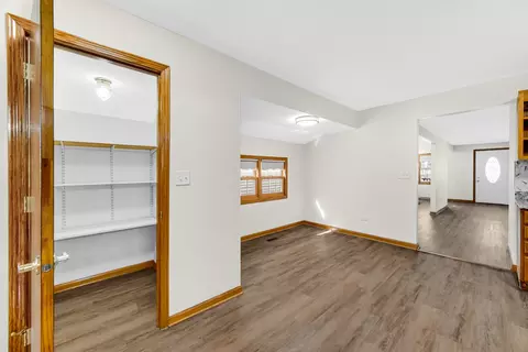 Entry Way - 25955 Oak Rd, Monee, IL 60449 photo 2 of 3