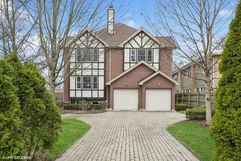 410 Green Bay Rd, Glencoe, IL 60022