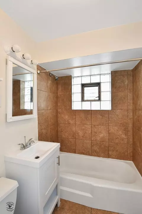 1111 Pitner Ave, Evanston, IL 60202 photo 11
