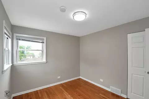 1111 Pitner Ave, Evanston, IL 60202 photo 10