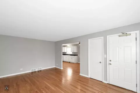 1111 Pitner Ave, Evanston, IL 60202 photo 8