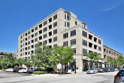 10 S Dunton Ave #308, Arlington Heights, IL 60005
