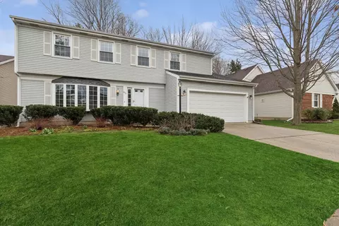 203 Alexandria Dr, Vernon Hills, IL 60061