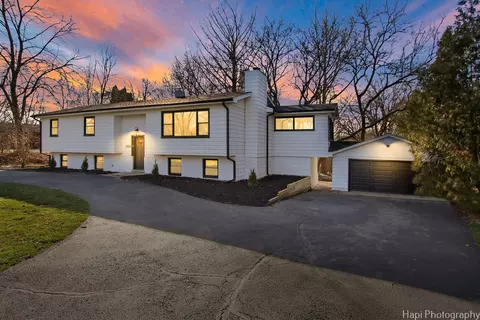 26268 N Hill Ave, Wauconda, IL 60084