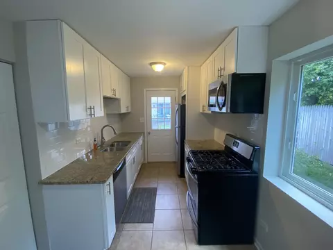 841 Valley Stream Dr #D, Wheeling, IL 60090 photo 3
