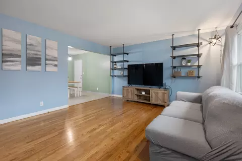Living - 2015 W Oakleaf Dr, Johnsburg, IL 60051 photo 2 of 2