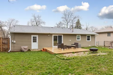 Exterior - 2015 W Oakleaf Dr, Johnsburg, IL 60051 photo 2 of 6
