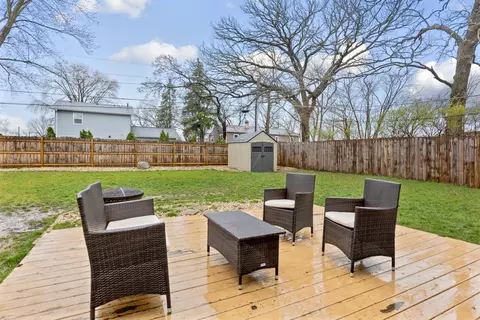 Exterior - 2015 W Oakleaf Dr, Johnsburg, IL 60051 photo 3 of 6