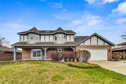 301 Natwick Ln, Schaumburg, IL 60193