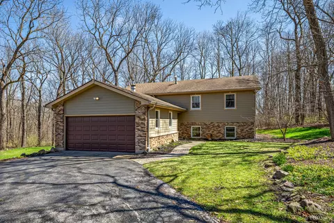 14618 Dogwood Ln, Woodstock, IL 60098