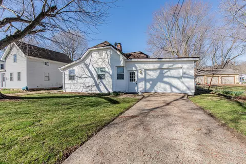 325 N Washington St, Tiskilwa, IL 61368
