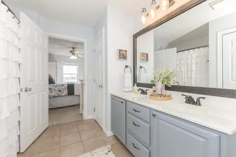 309 Burcham Dr, Le Roy, IL 61752 photo 16
