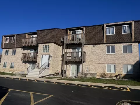 2361 Bicentennial Ave #12, Crest Hill, IL 60403